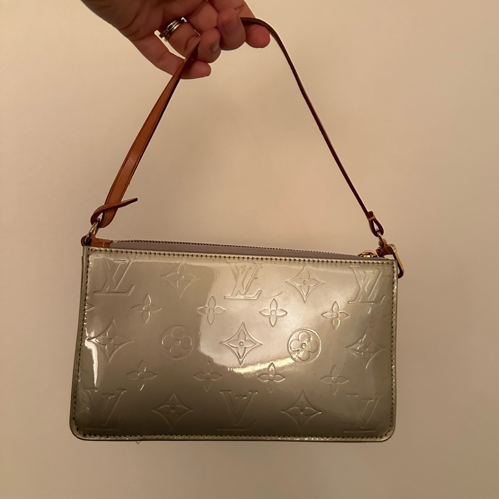 louis vuitton vernis pochette in silver Y2K